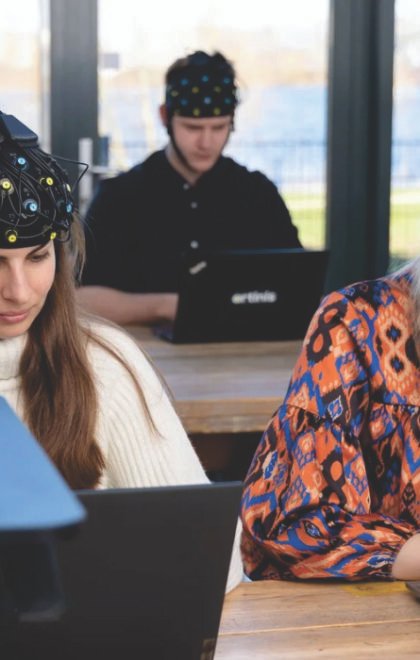 Brite Ultra – Sistema fNIRS para hyperscanning